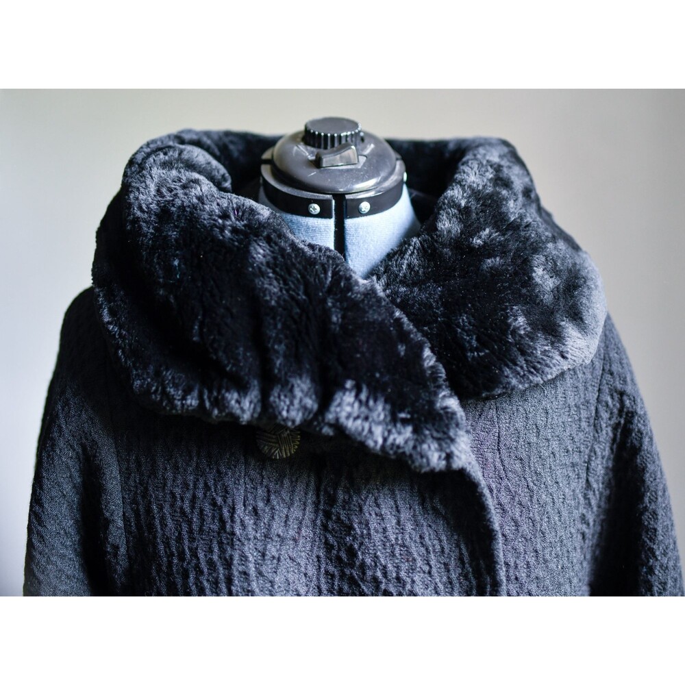 1960s black wool faux fur portrait collar double breasted winter coat M